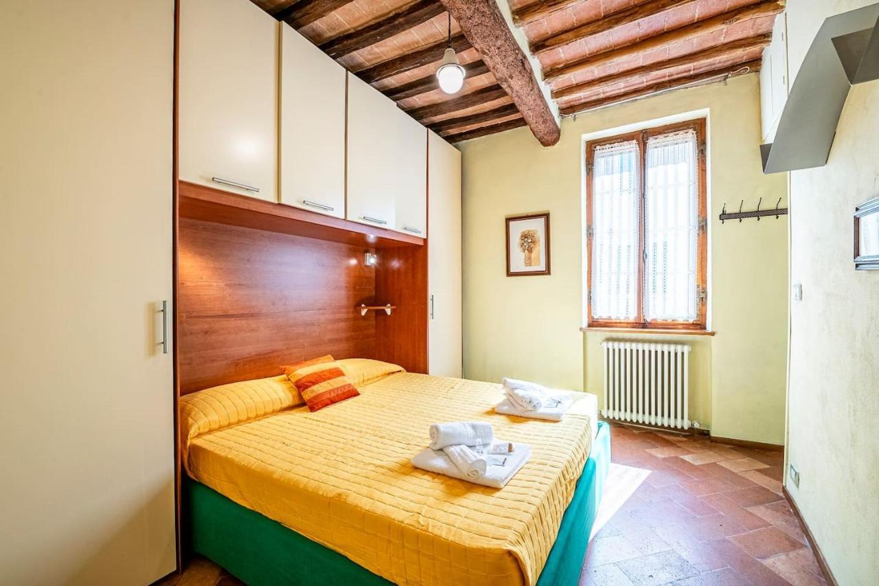 The Sunflower Apartment Siena Exterior foto